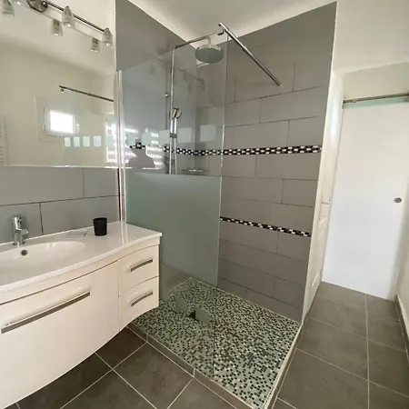 Sur L'eau Avec Clim, Privee - Fr-1-816-5 Apartment Le Lavandou